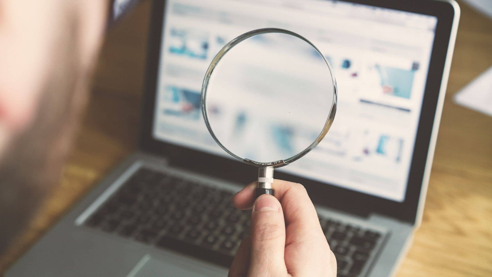 Monitoring and Analyzing SEO Performance for Shopify Stores